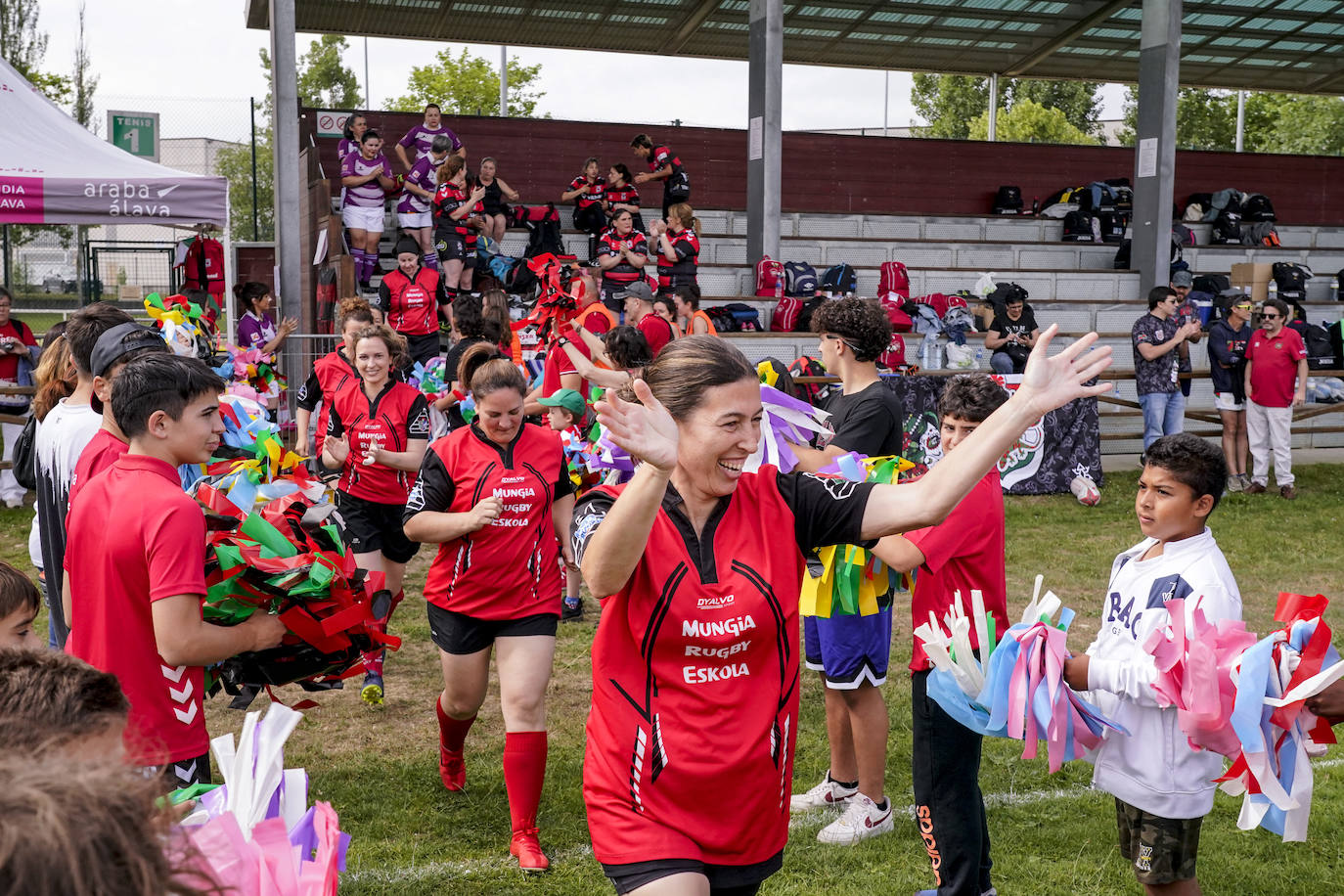 Fotos: Más de 200 madres participan en la tercera edición de la Mater Series en Vitoria