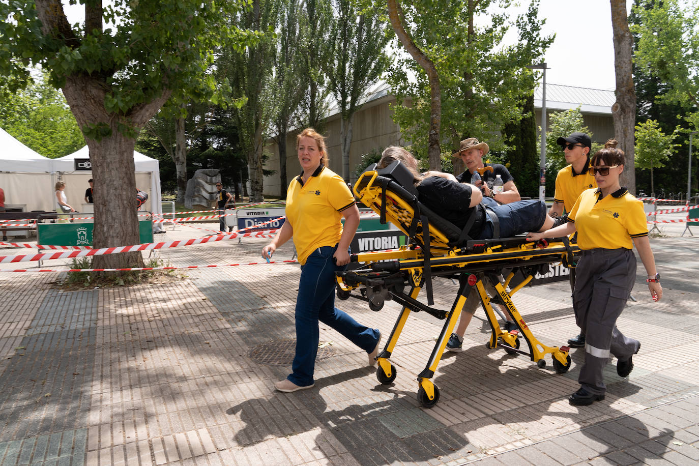 Fotos: Arranca un Azkena abrasador