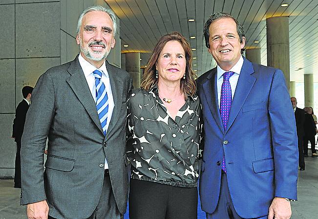 Juan Asúa, Gema Vidri y Emilio Ybarra. 