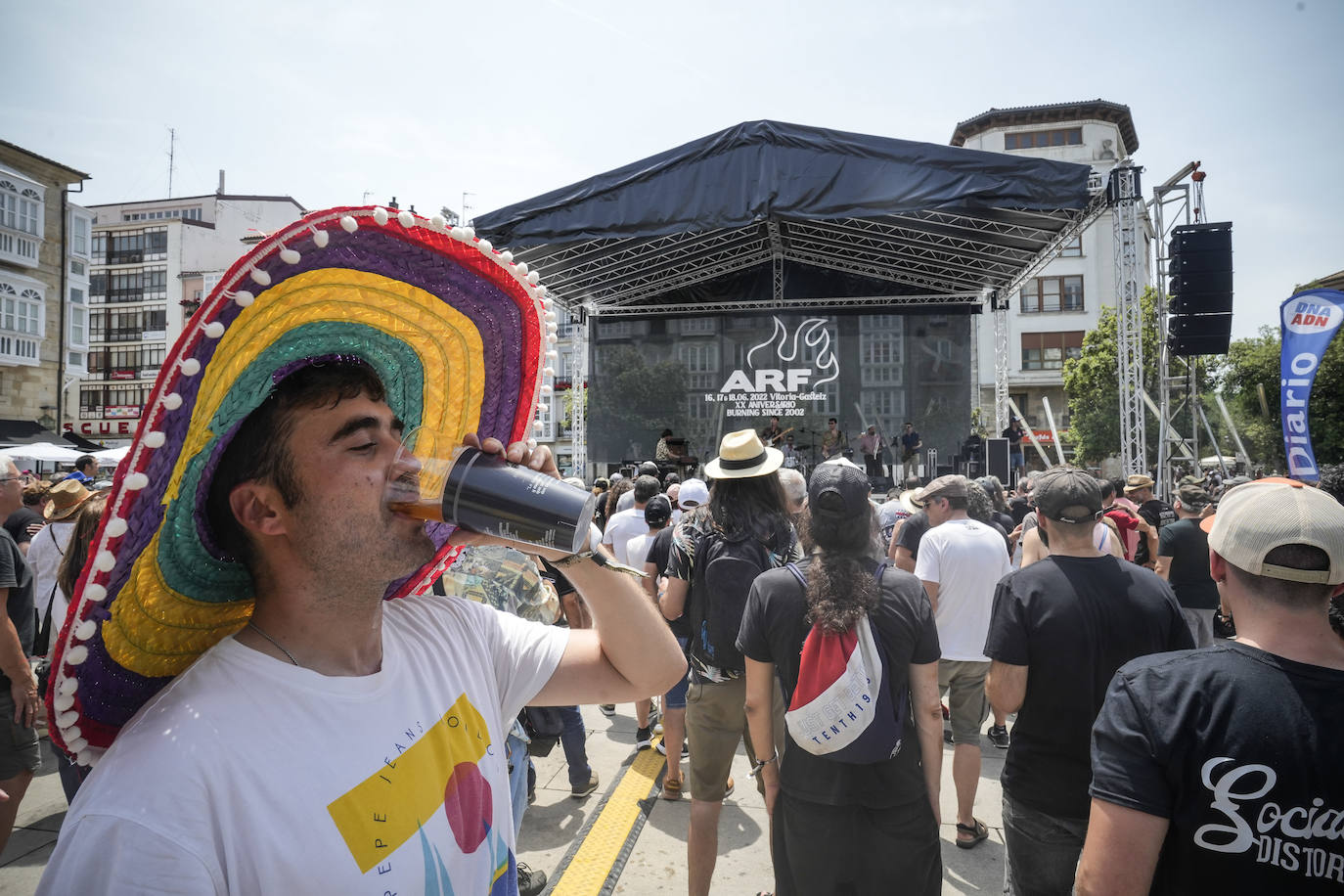 Fotos: Los conciertos del viernes en el Azkena