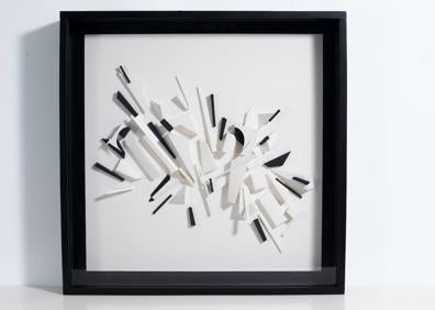 Imagen secundaria 1 - Arriba, 'Era eso', de Sara Berasaluce. Abajo, 'Graffhitecture', de J. A. Arias (izq.) y 'Amar' de Raúl Lomas.