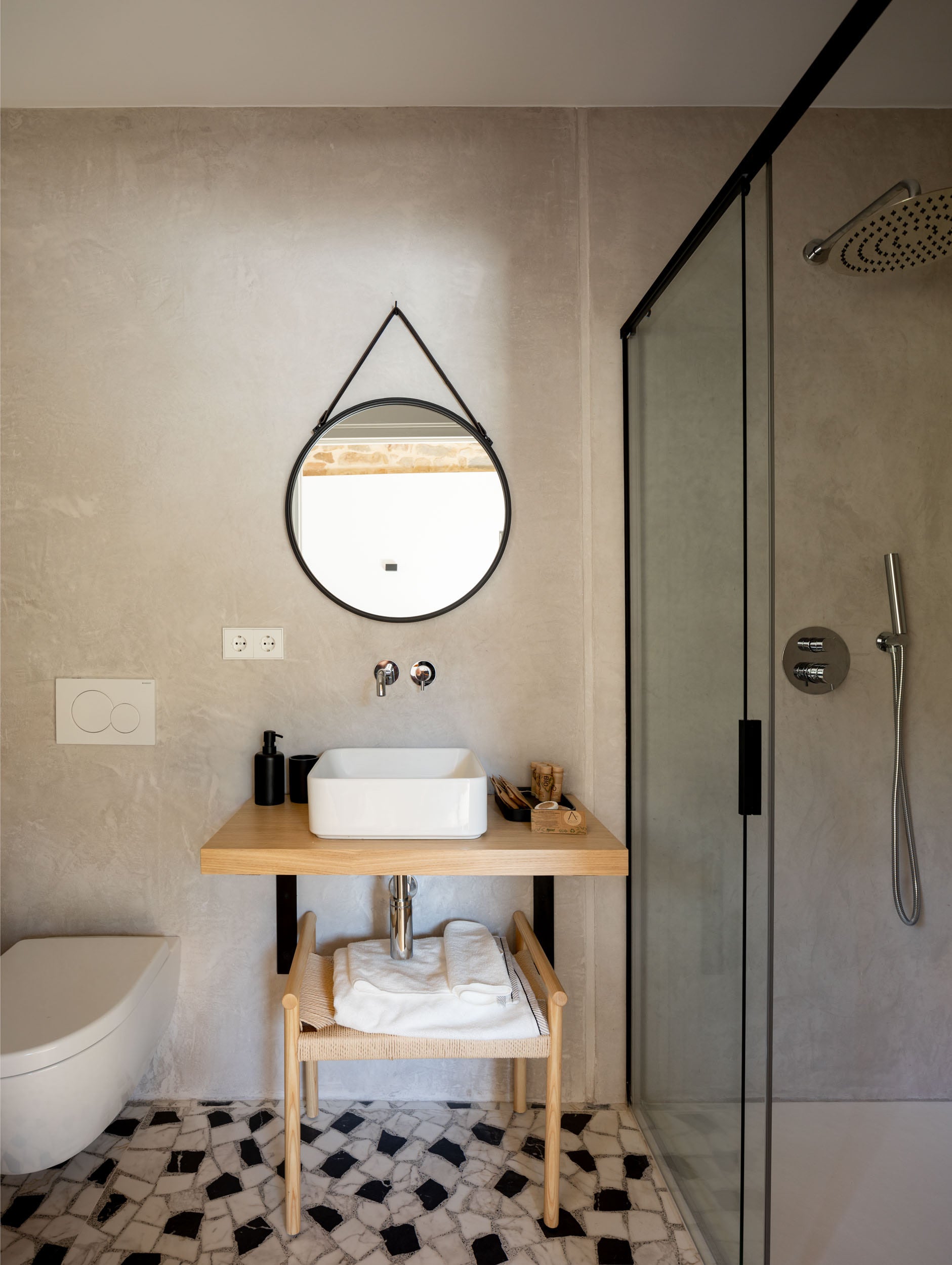 Fotos: Un edificio en ruinas de 1945 convertido en casa rural con encanto en Bakio