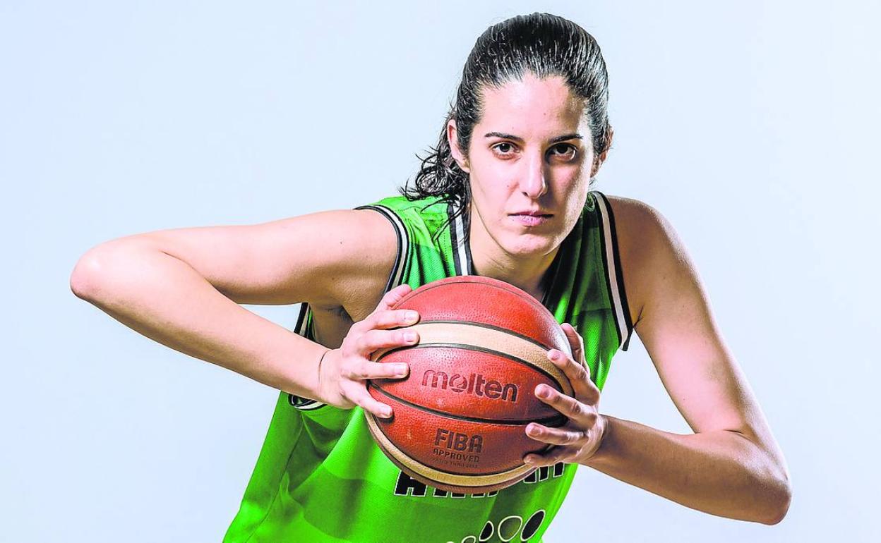 La histórica capitana del Araski ha puesto fin a su trayectoria de 20 años en el baloncesto. 