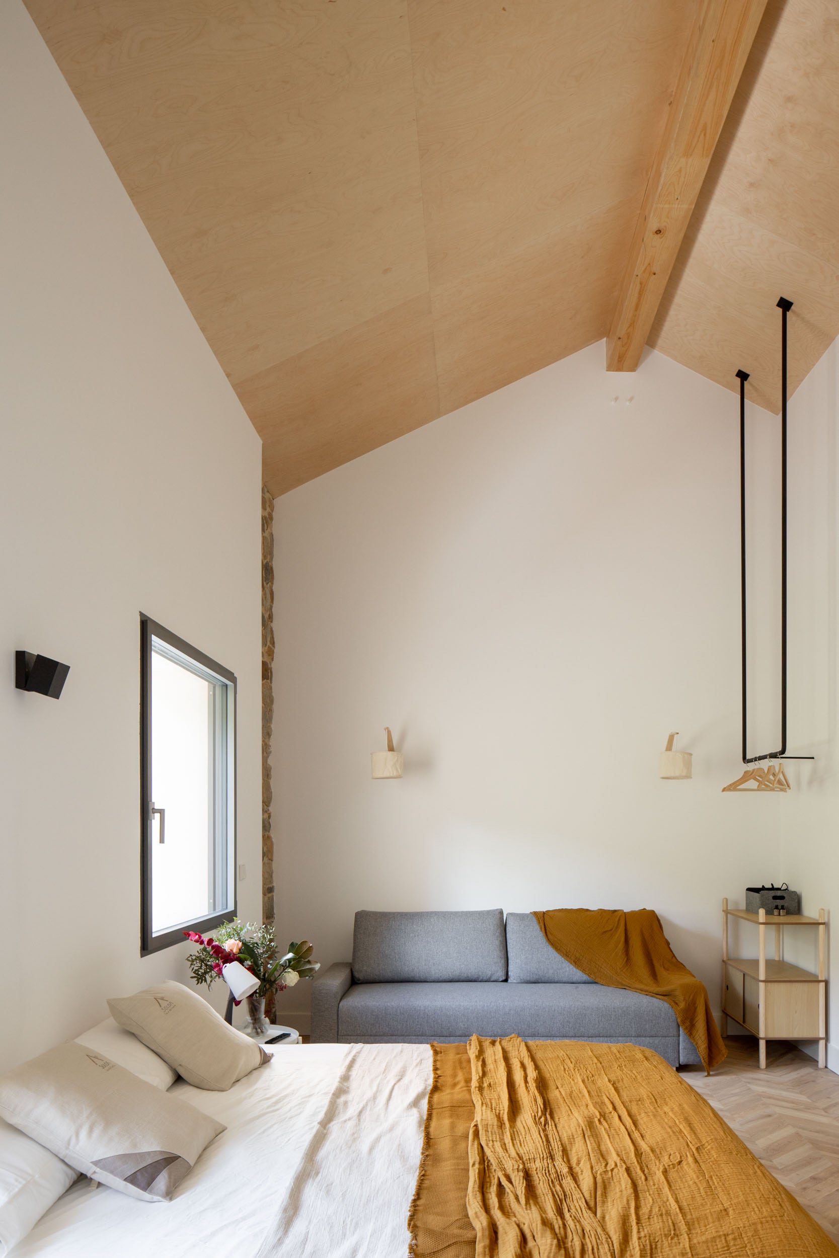 Fotos: Un edificio en ruinas de 1945 convertido en casa rural con encanto en Bakio