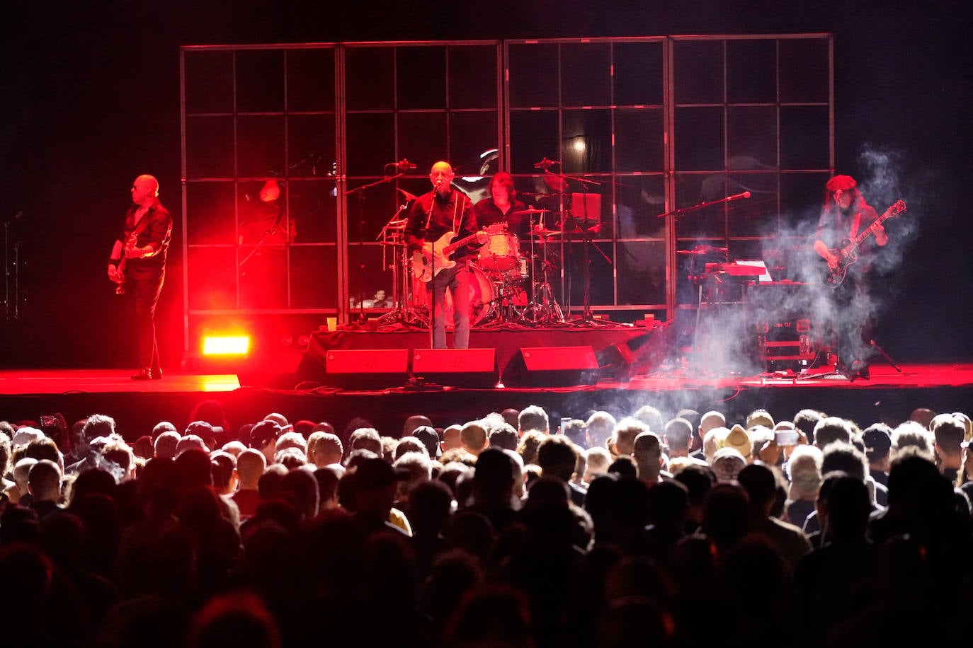 Fotos: Ilegales agotan la segunda noche del Azkena