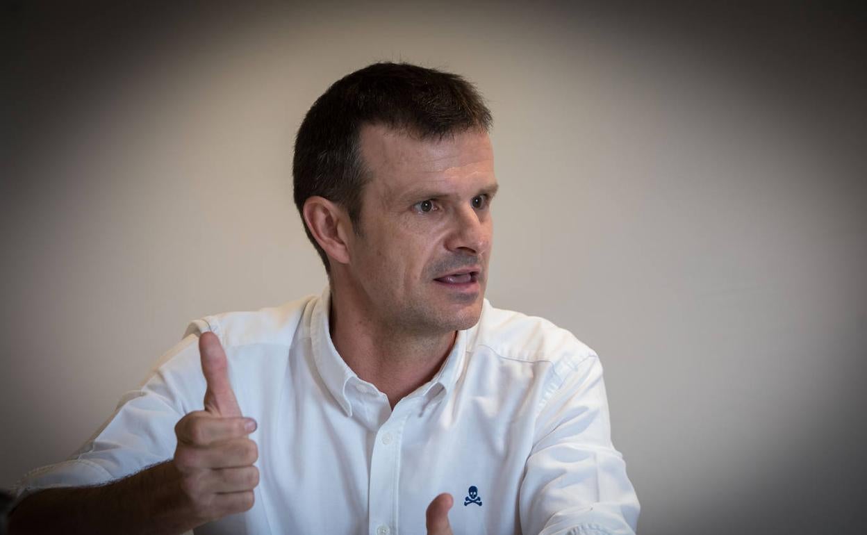 Jon Uriarte, durante una entrevista con EL CORREO celebrada en el edificio Spaces. 