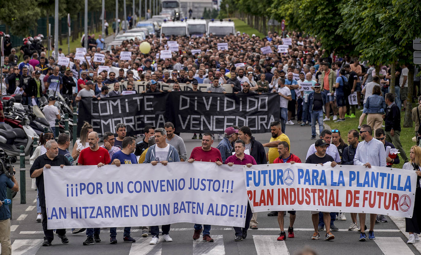 Fotos: La huelga en Mercedes arranca sin incidentes y con «gran respaldo de la plantilla», dicen los sindicatos