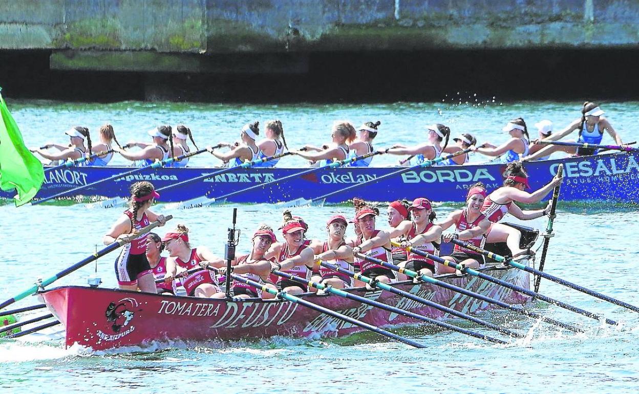 Las 'tomateras' arrancaron la Liga ARC femenina con un segundo puesto en Pasaia. 