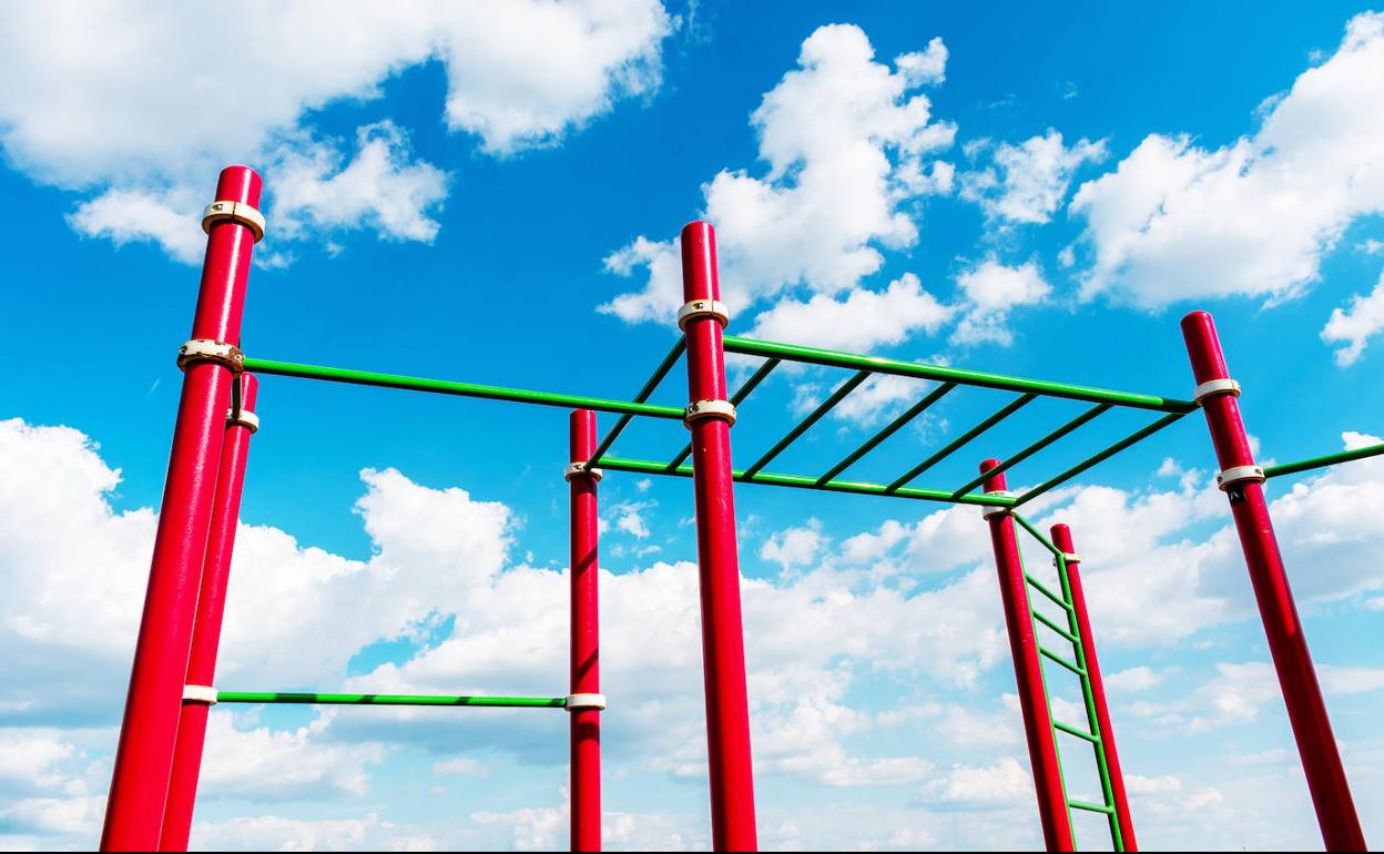 Adinaren arabera elementu ezberdinak lantzen dira saio bakoitzean.