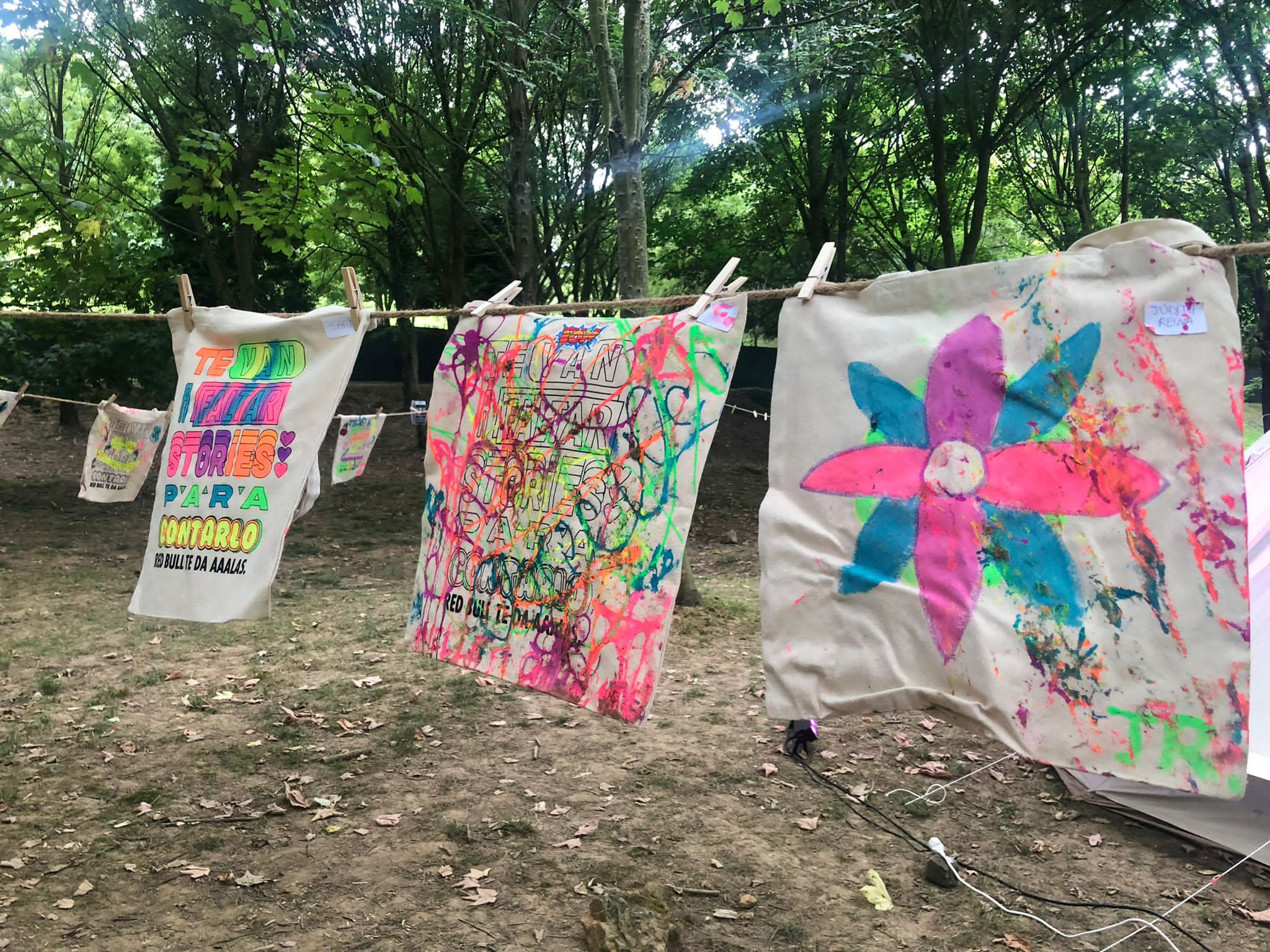 Fotos: Pide esta bebida en la barra de Basoa y consigue un bolso para personalizar a tu gusto