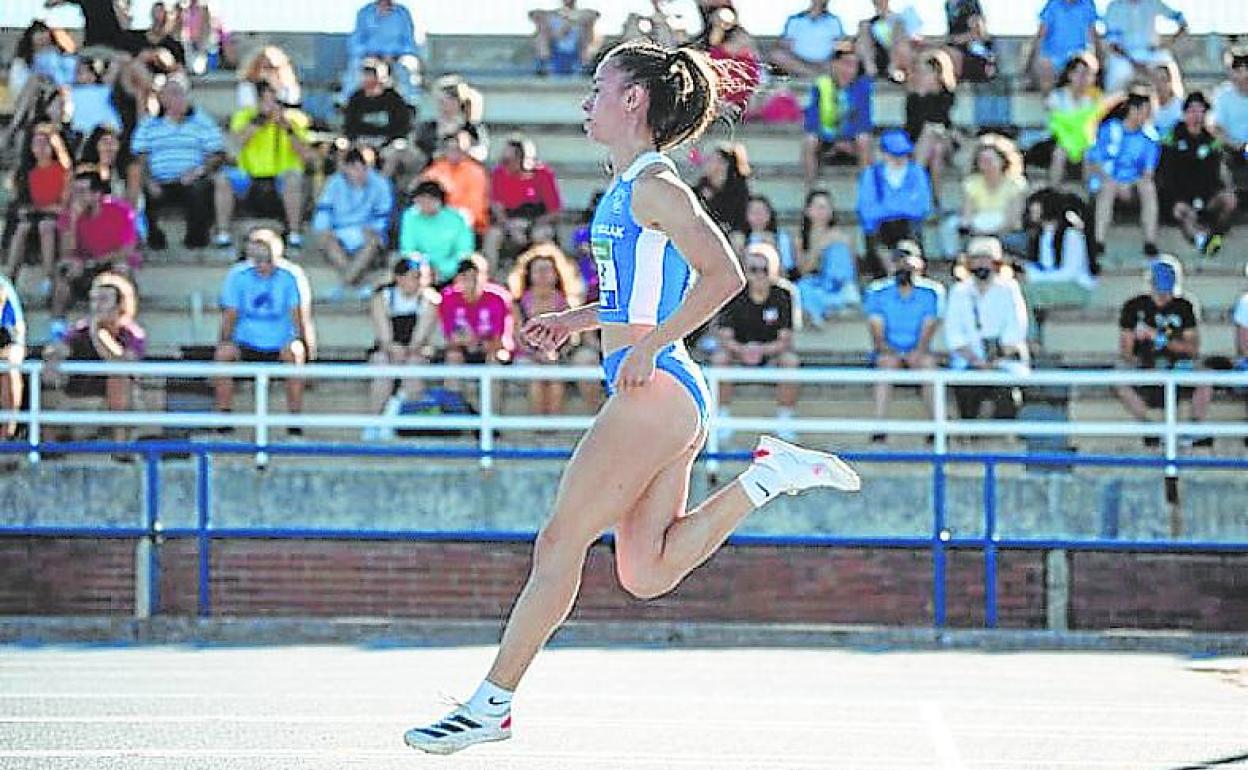 Aitana Rodrigo, doblete en el Nacional Sub'23 y récord de Bizkaia