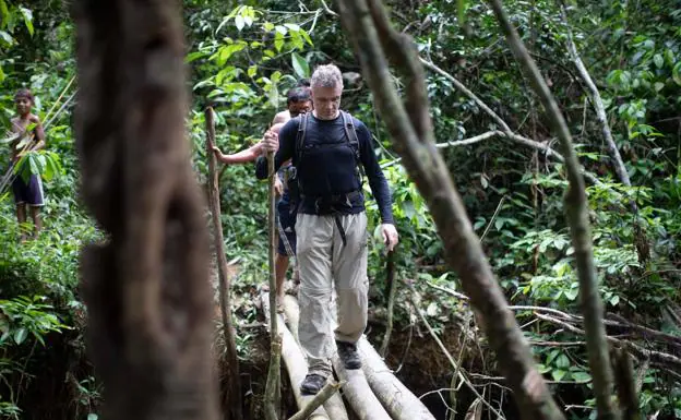 Pareja Exploradores de la Selva