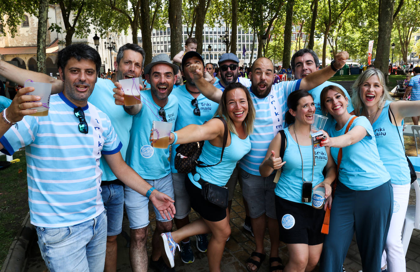 Fotos: Las comparsas de Bilbao celebran su día a un mes de Aste Nagusia