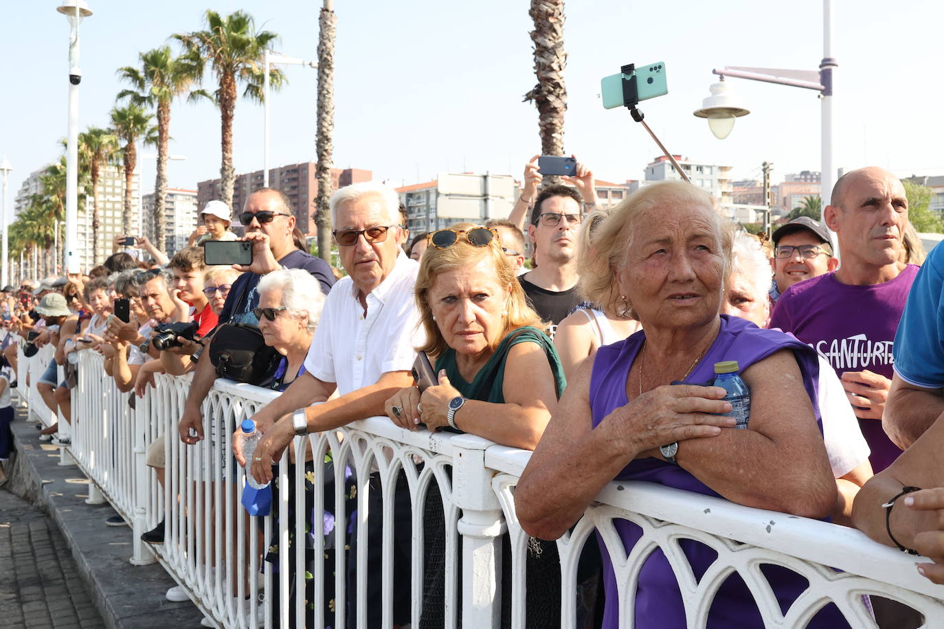 Fotos: Santurtzi rinde homenaje a la Virgen del Carmen