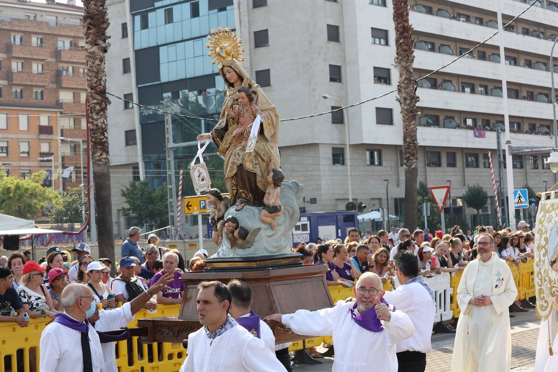Fotos: Santurtzi rinde homenaje a la Virgen del Carmen