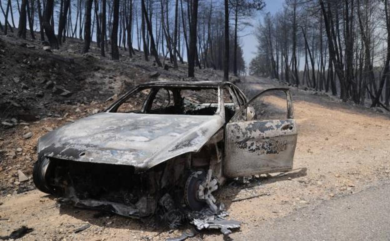 Estado del vehículo de Eugenio Ratón, en la carretera que une Tábara con Riofrío. 
