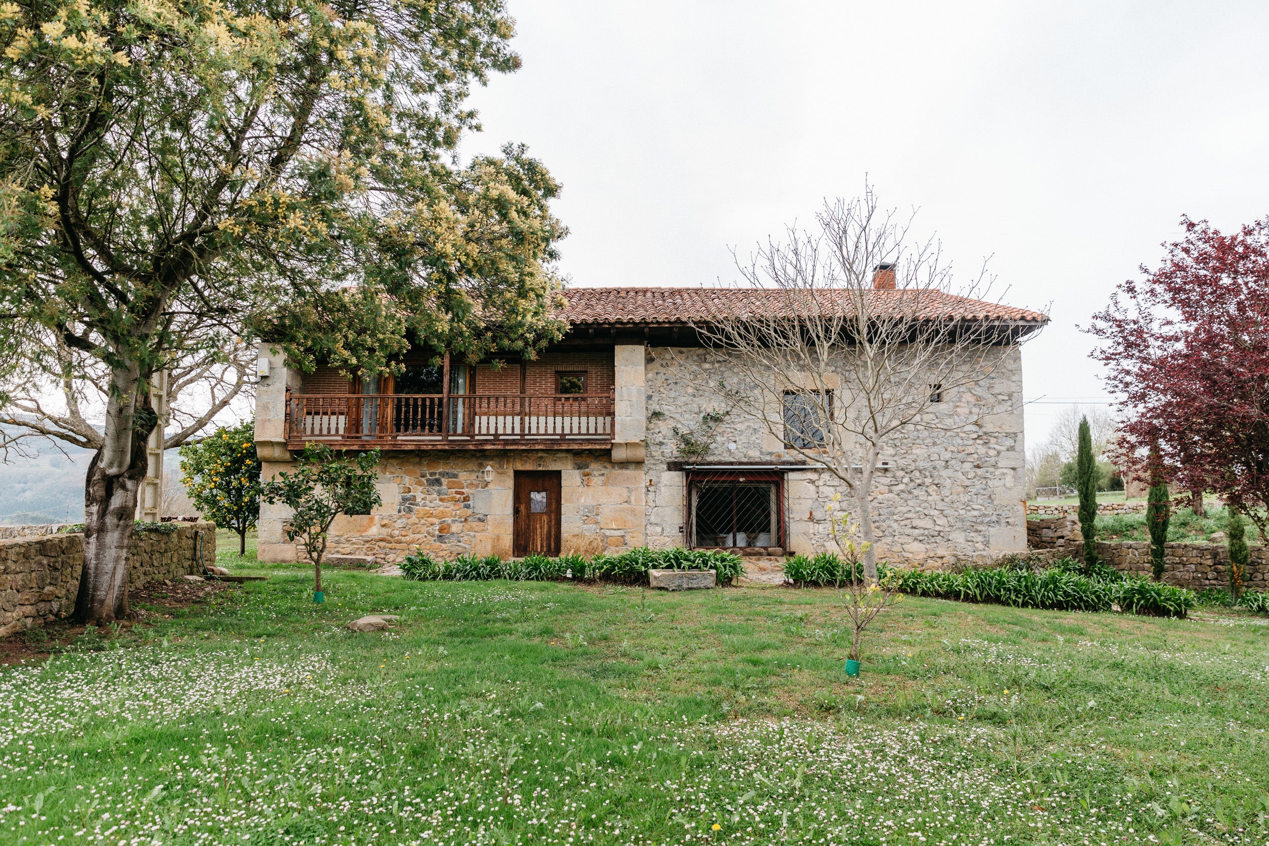 Fotos: La espectacular casa rural «que visitan muchos vascos» y no es como las demás