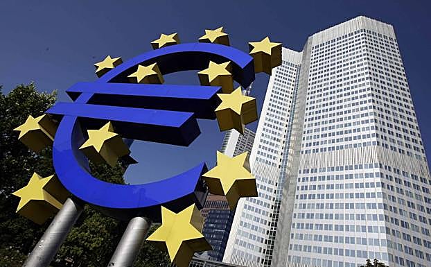 El BCE sorprende con una subida de tipos del 0,5% al agravarse los riesgos de la inflación