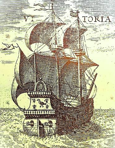 Nombre real. En los textos de la época, la nave figura como Vitoria, no como Victoria. 