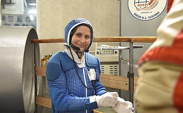 Samantha Cristoforetti, primera mujer astronauta europea en realizar una caminata espacial