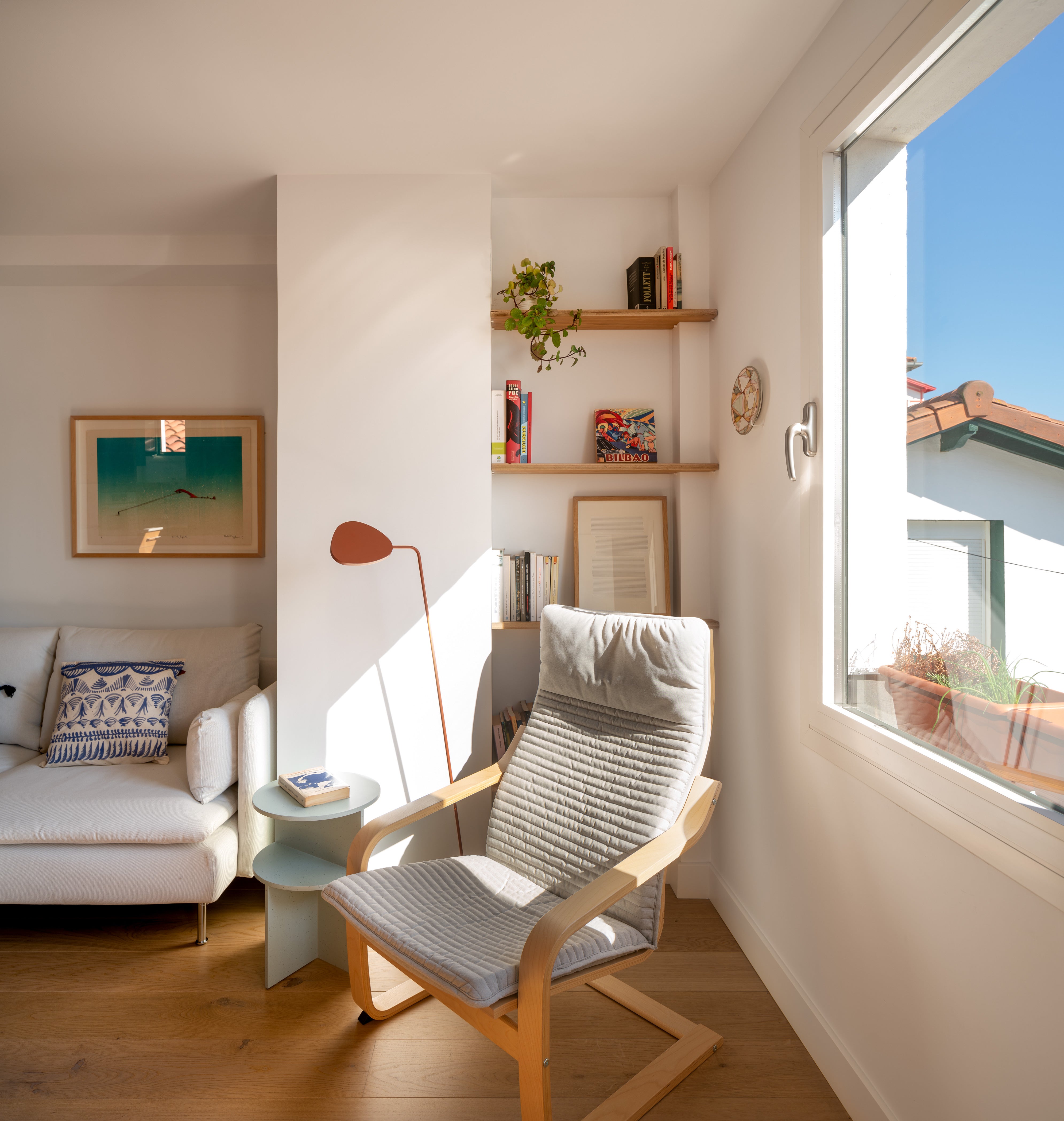 Fotos: El sorprendente &#039;minipiso&#039; de una pareja en el Puerto Viejo: 25 metros y habitaciones que se transforman