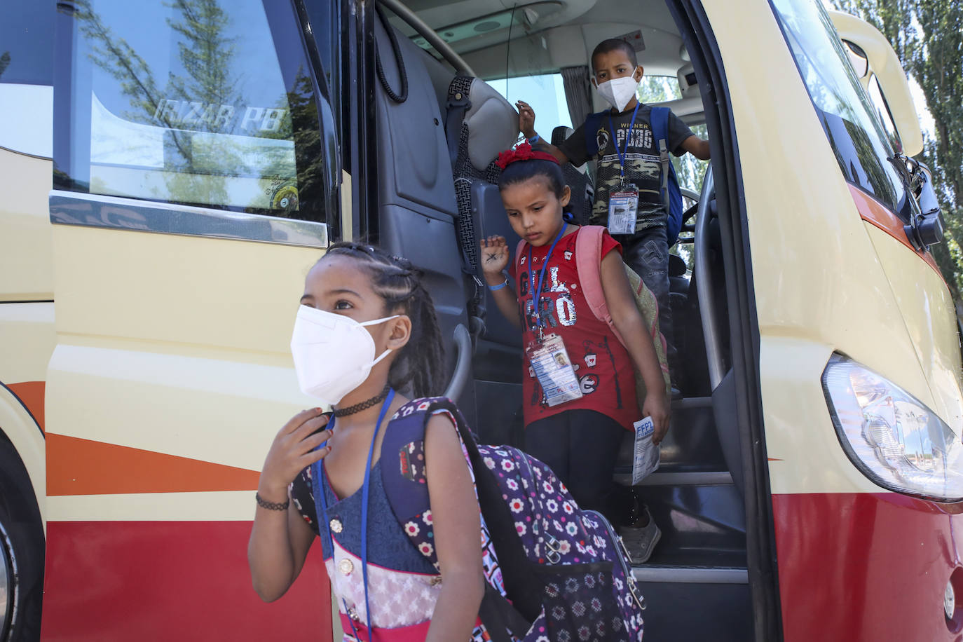 Fotos: Así ha sido la llegada de los niños saharauis a Álava