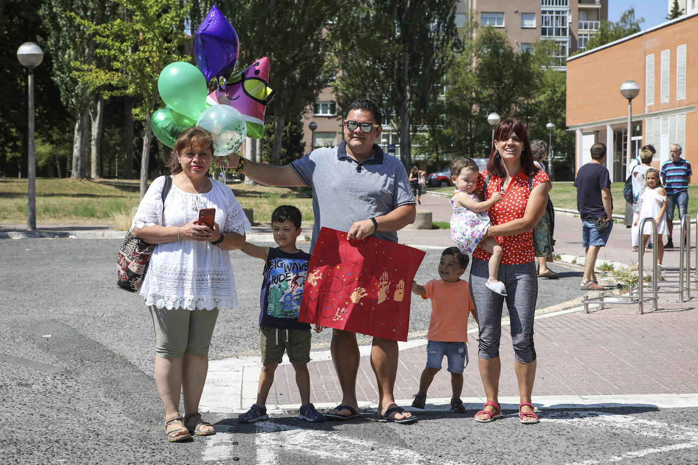 Fotos: Así ha sido la llegada de los niños saharauis a Álava