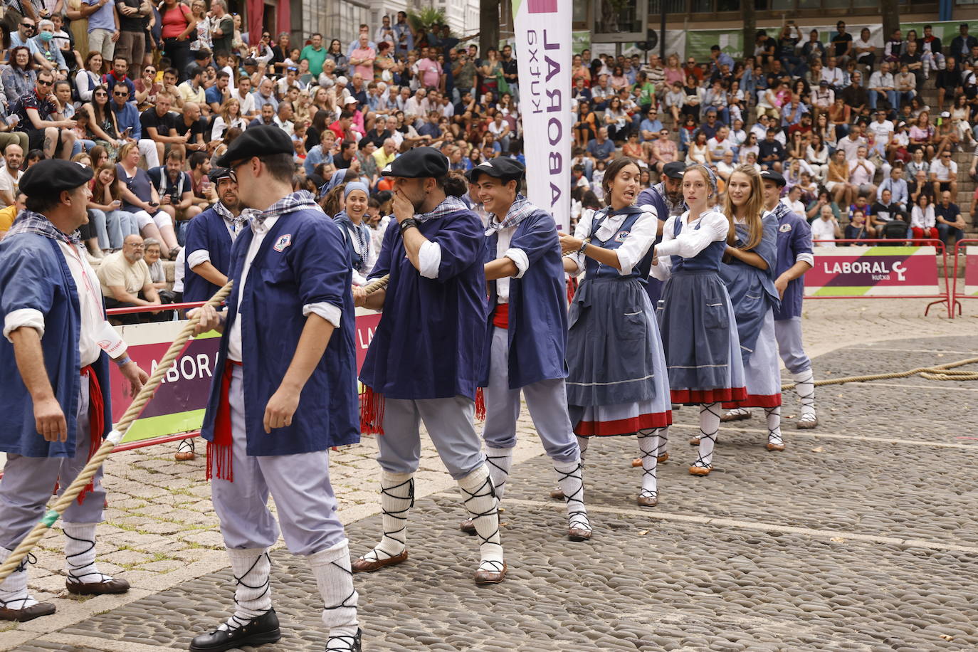 Fotos: Las pruebas de herri kirolak celebradas en Fueros, en imágenes