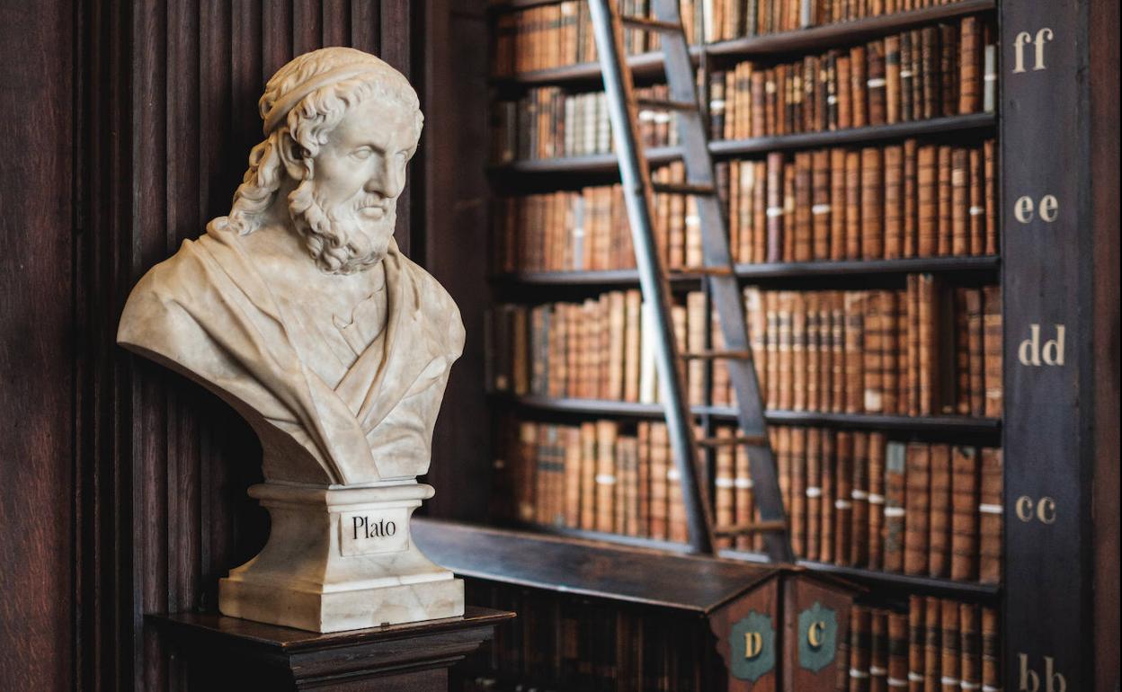 Literatura eta politikoak