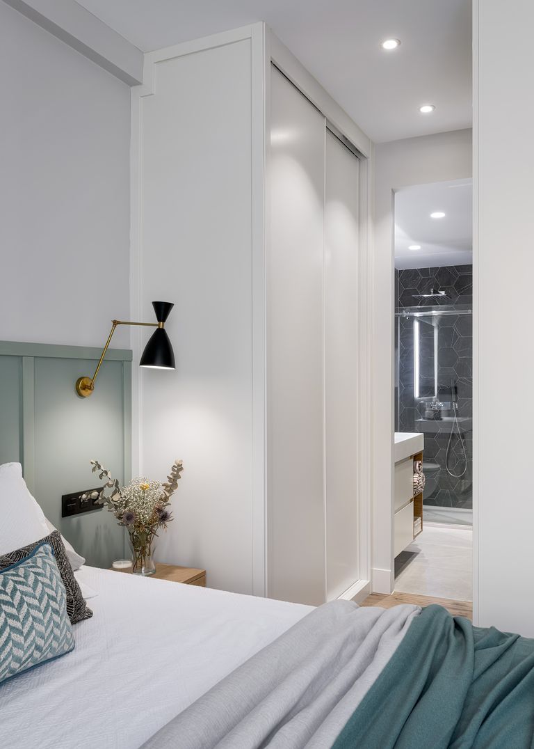 Fotos: Un piso viejo del Ensanche convertido en una casa de revista para un matrimonio y su hijo