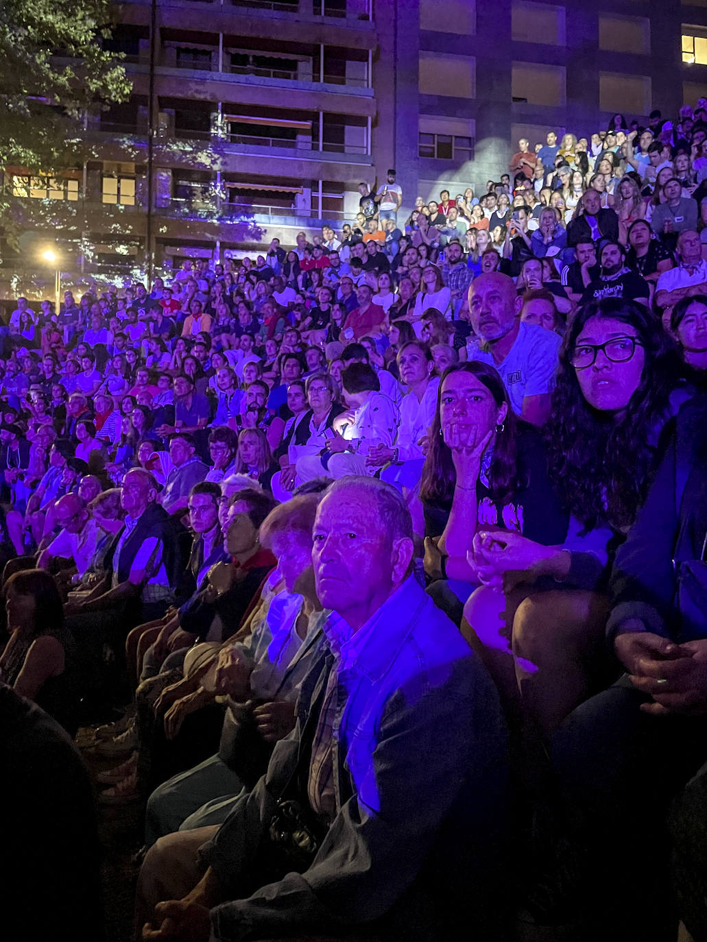 Fotos: Tanxugueiras encandila al público con su poderío gallego