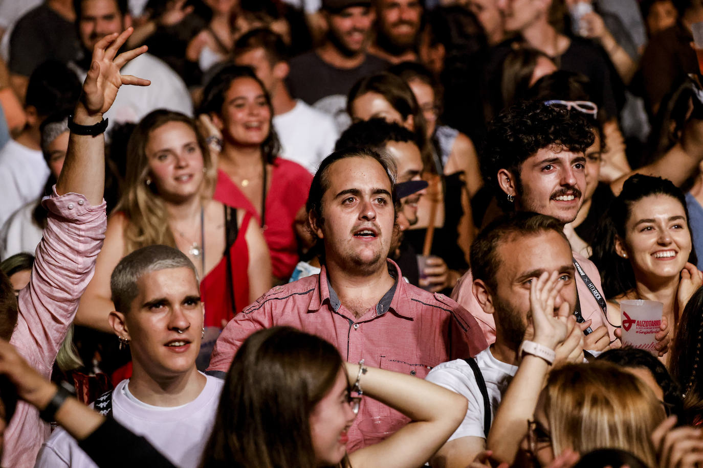 Fotos: Tanxugueiras encandila al público con su poderío gallego