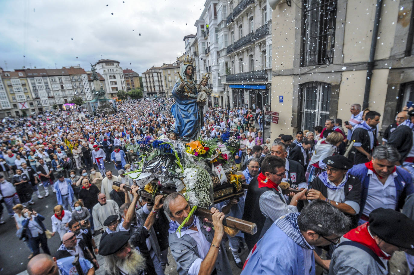 Fotos: El Rosario de la Aurora, en imágenes