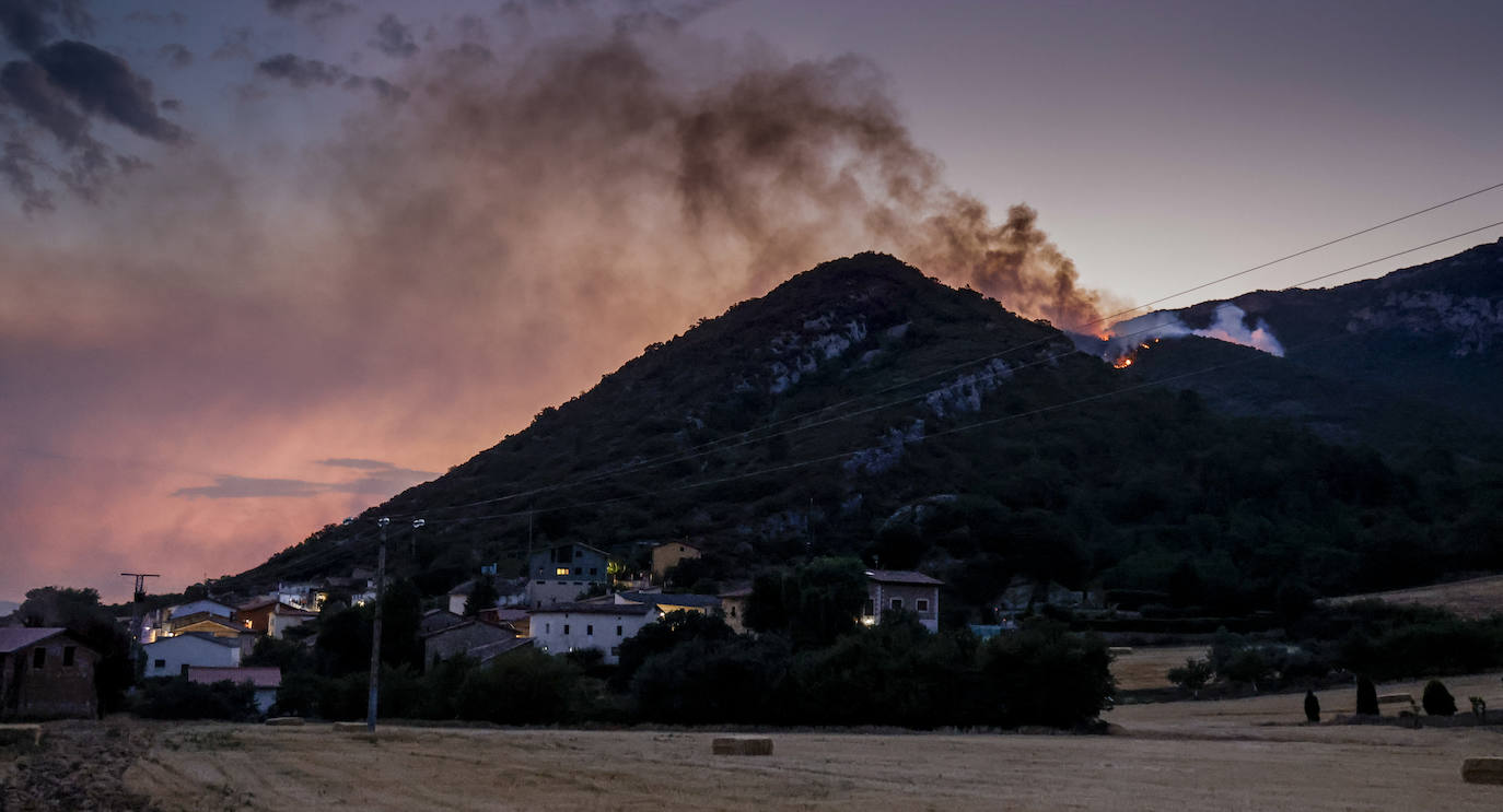 Fotos: Imágenes del incendio declarado en Zambrana