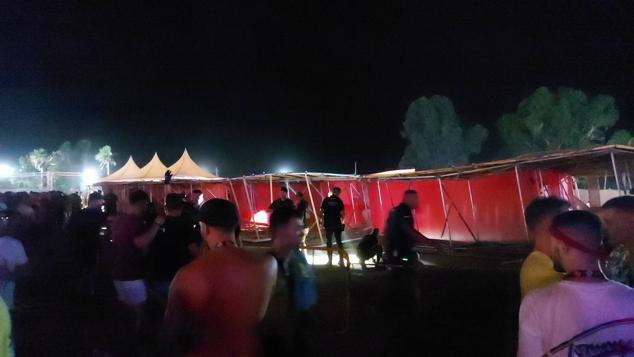 Fotos: Las imágenes del accidente que ha provocado el fuerte viento en el Medusa Festival