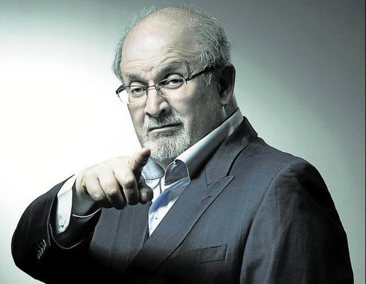 Rushdie estudió en Cambridge, como su padre. 