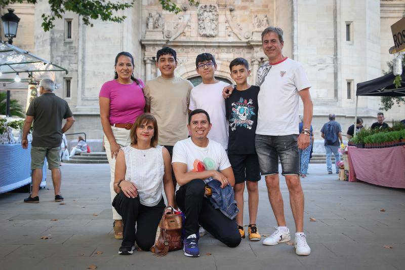 Fotos: Miles de fieles acuden para ver a la &#039;Amatxu&#039; en Begoña