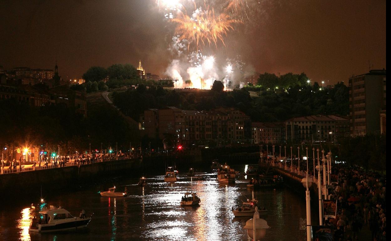 Aste Nagusia: Un dispositivo extraordinario velará por la seguridad de la navegación en la ría en los fuegos artificiales
