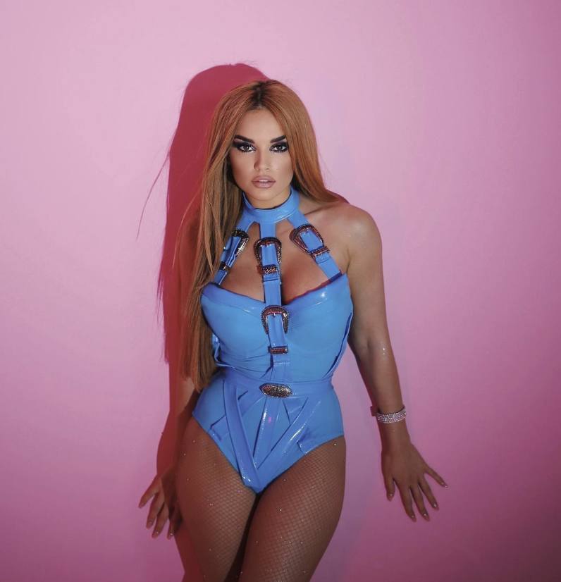 Fotos: Melody: «Un kalimotxo fresquito siempre sienta de maravilla»