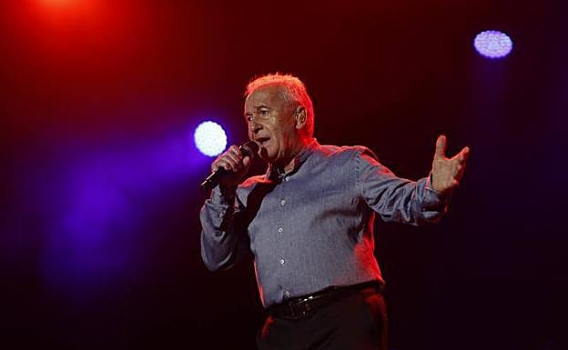 Víctor Manuel teatral, esforzado, sufrido y creíble