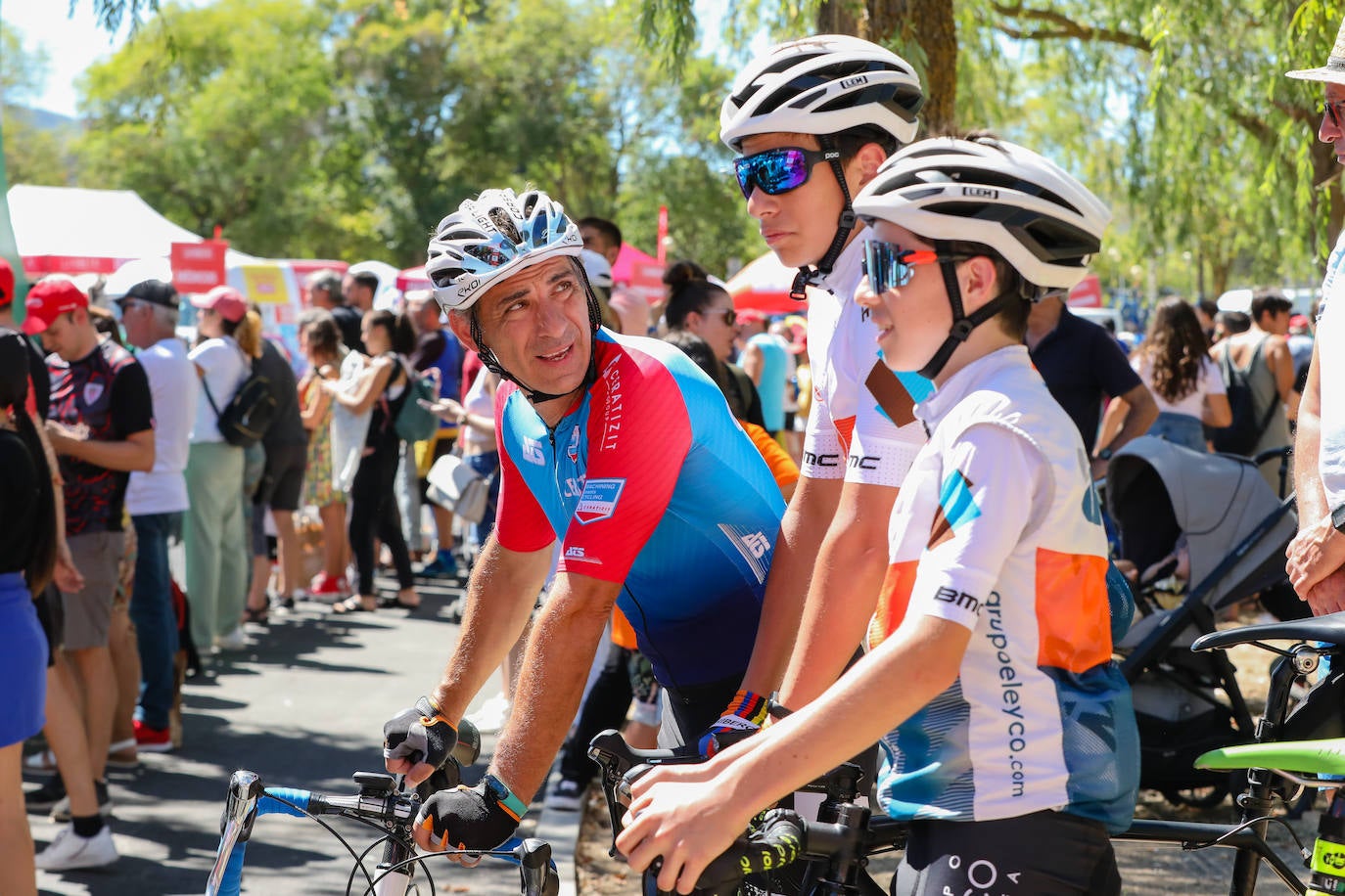 Fotos: Las mejores fotos de la cuarta etapa de La Vuelta en Álava