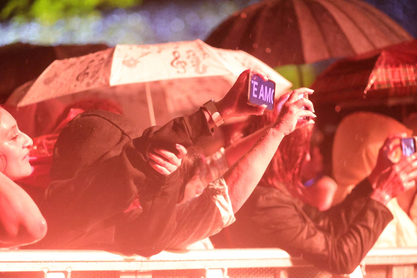 Ana Mena fotos concierto en Aste Nagusia 2022