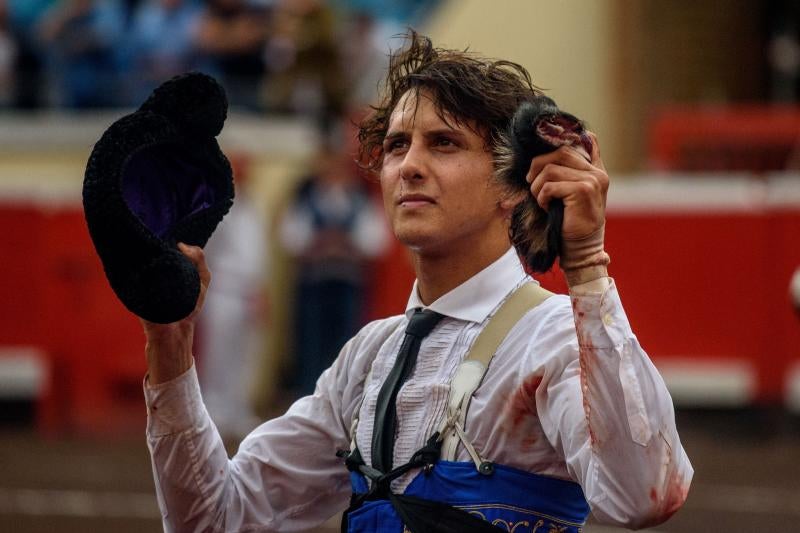 Fotos: Roca Rey salva la Feria con una tarde para el recuerdo