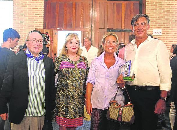 Eugenio Behal, Ana Trueba, Eguzkiñe Magunagoikoetxea y Carlos Ibarzabal. 
