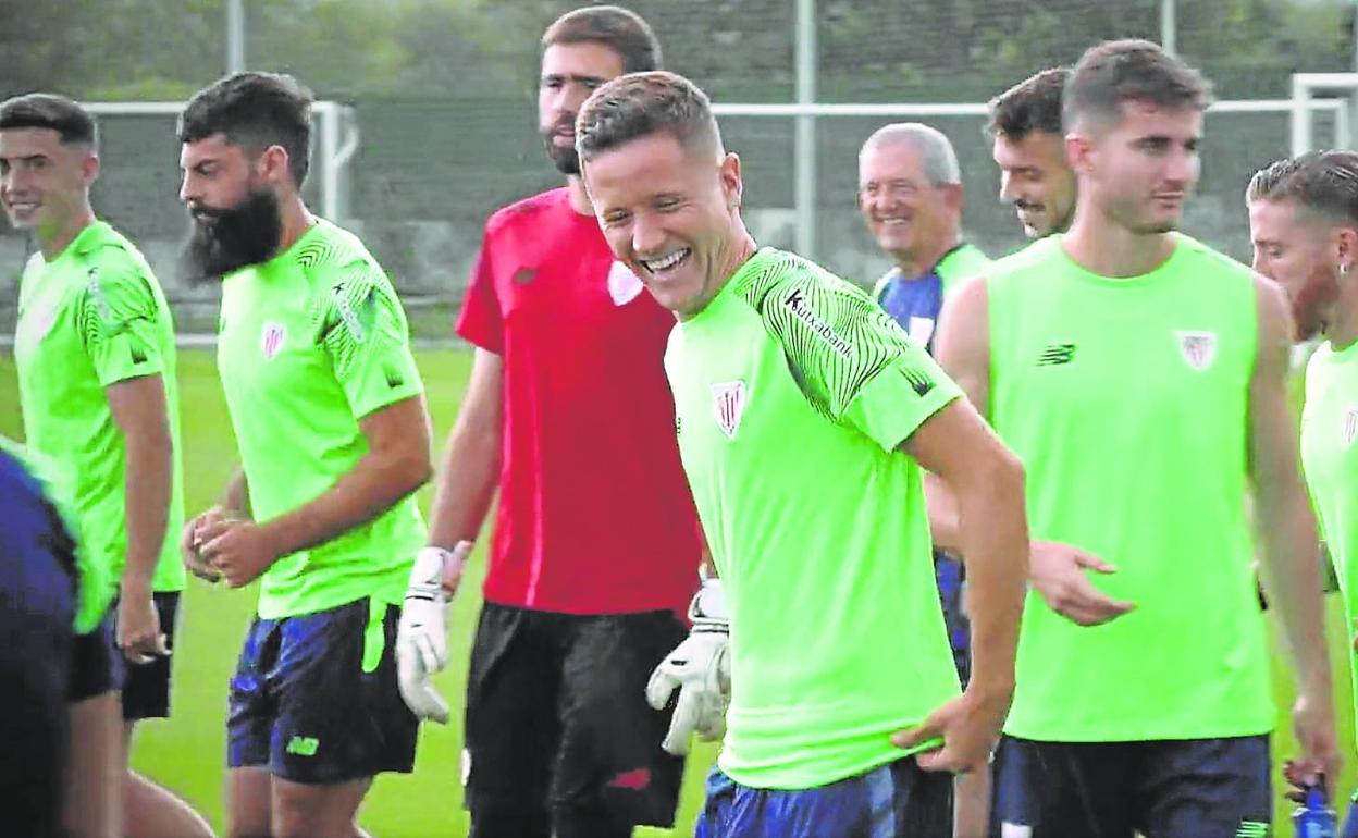 Herrera entrenó ayer por primera vez con sus compañeros. 