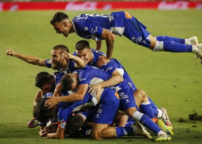 Imagen secundaria 1 - El capitán ya no puede esperar más