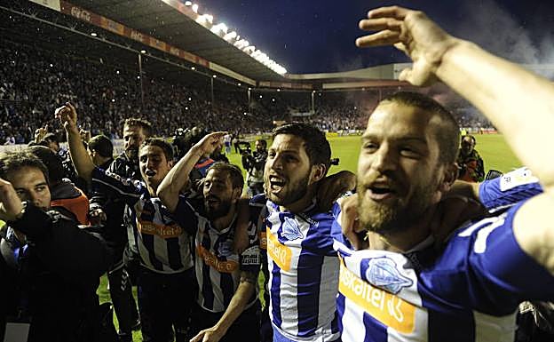 Imagen principal - El capitán ya no puede esperar más