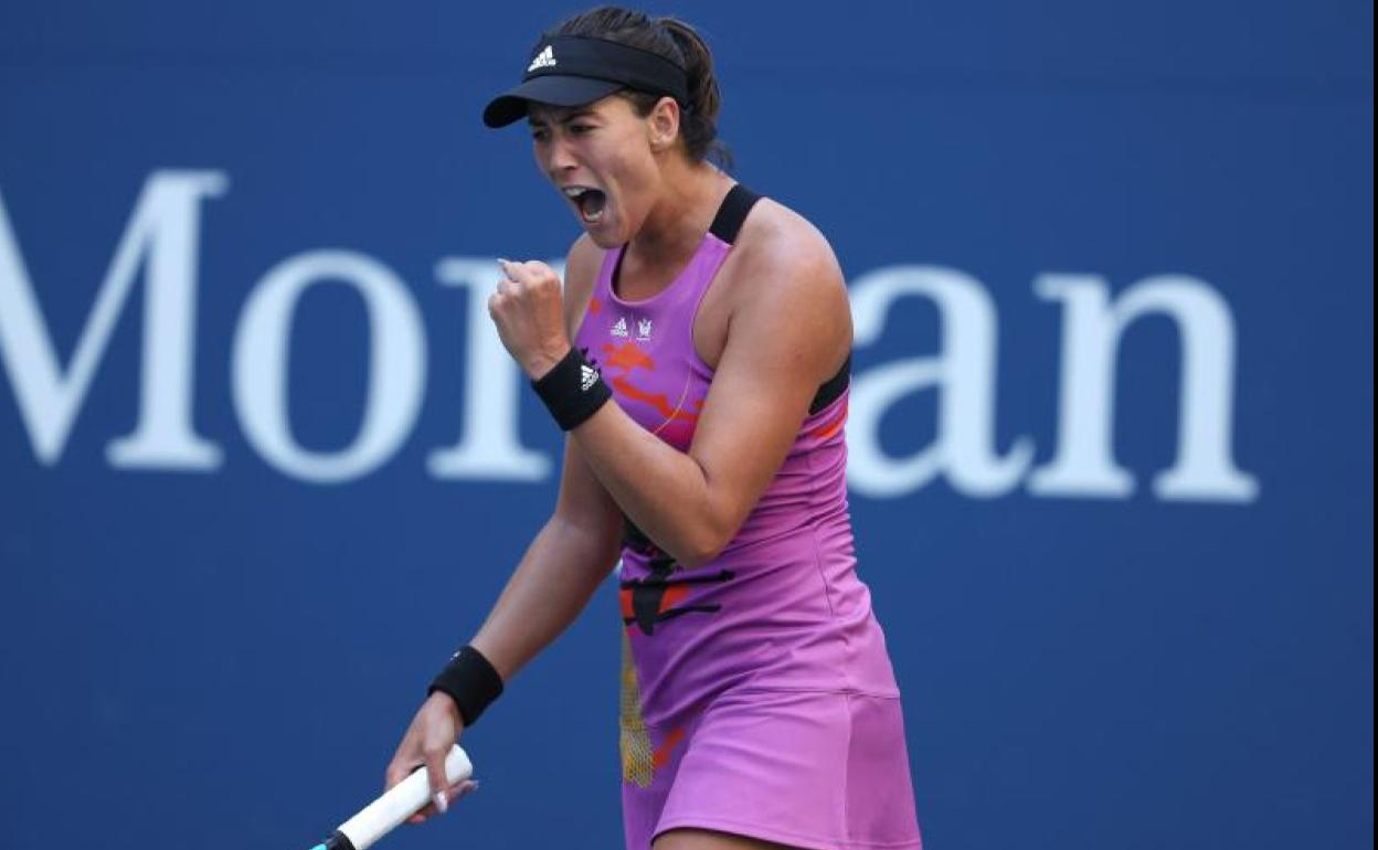 Garbiñe Muguruza celebra un punto. 