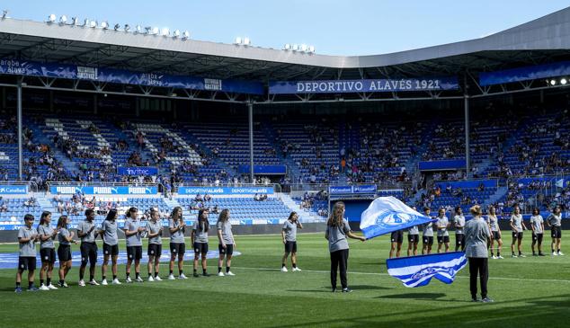 Fotos: Gran ambiente en el Alavés-Las Palmas