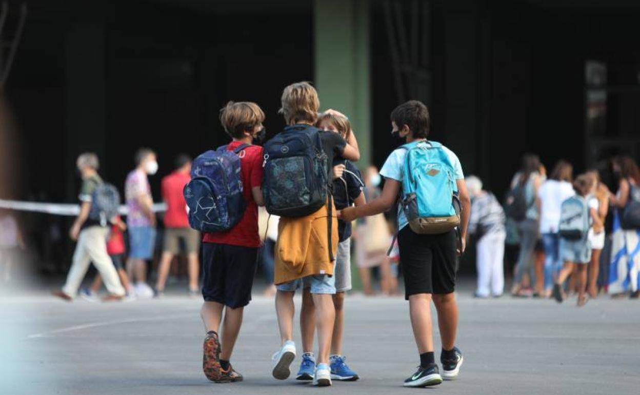 «Hasta el bordado del nombre en la bata sale más caro este año»